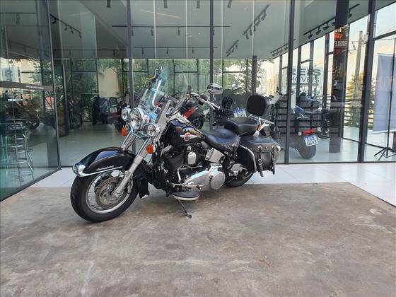 HARLEY-DAVIDSON SOFTAIL HERITAGE CLASSIC 